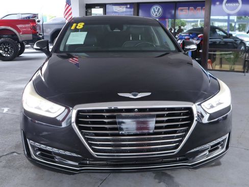 Used 2018 Genesis G90 3.3T Premium RWD image 13
