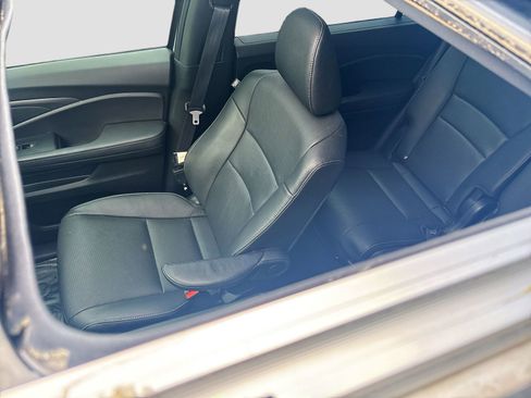 Used 2023 Honda Passport EX-L image 21