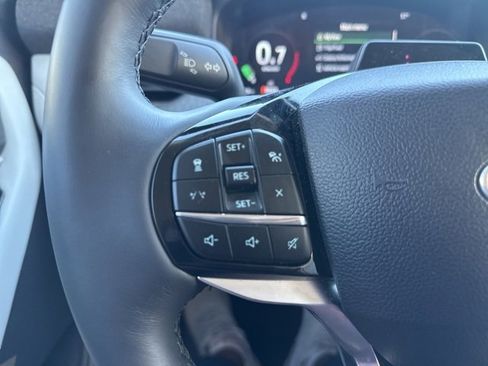 Used 2025 Ford Explorer Platinum w/ Ultimate Package image 14