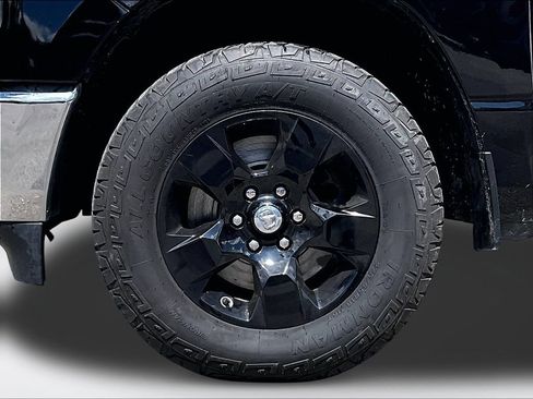 Used 2020 RAM 1500 Big Horn AWD/4WD image 10