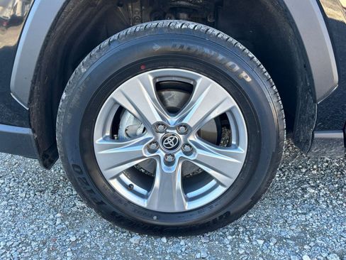 Used 2025 Toyota RAV4 XLE image 25