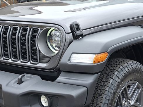 New 2026 Jeep Wrangler Unlimited Sport AWD/4WD image 7