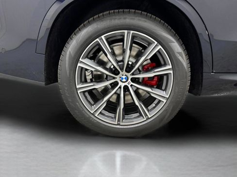 New 2026 BMW X5 xDrive50e w/ M Sport Package image 9