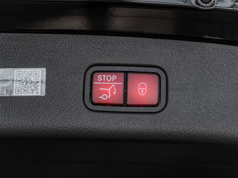 New 2026 Mercedes-Benz GLC 300 4MATIC image 35