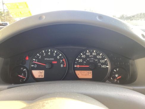 Used 2021 Nissan Frontier SV w/ Midnight Edition Floor Mats image 2