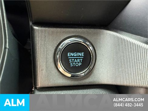 Used 2024 Ford F250 Platinum image 32