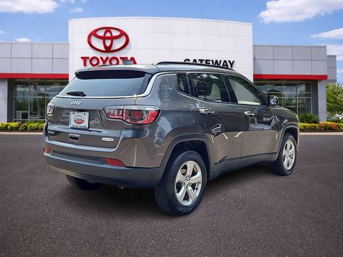 Used 2020 Jeep Compass Latitude AWD/4WD image 5