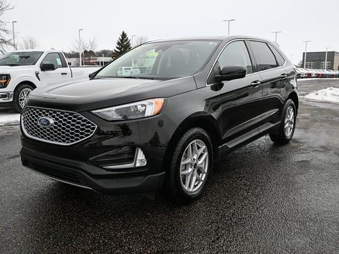 Certified 2024 Ford Edge SEL w/ Convenience Package image 9
