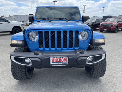 Used 2020 Jeep Gladiator Sport w/ Quick Order Package 24S image 9