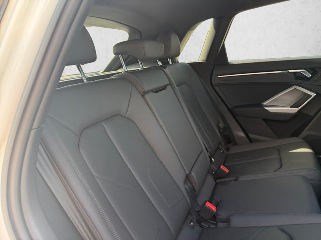 Used 2022 Audi Q3 2.0T Premium AWD/4WD image 21