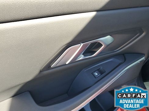 Used 2023 BMW 330i Sedan w/ M Sport Package image 49