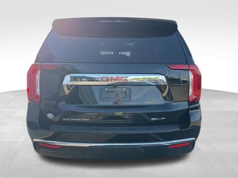 Used 2023 GMC Yukon SLT w/ SLT Premium Package image 8