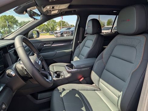 New 2026 GMC Terrain AT4 w/ Convenience Package III AWD/4WD image 39