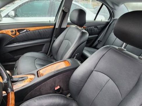 Used 2006 Mercedes-Benz E 350 Sedan image 7