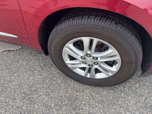 Used 2019 Buick Enclave Essence AWD/4WD image 10