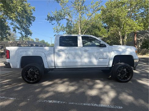 Used 2014 GMC Sierra 1500 SLE w/ SLE Value Package AWD/4WD image 8