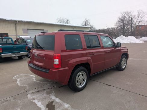 Used 2010 Jeep Patriot Sport image 5