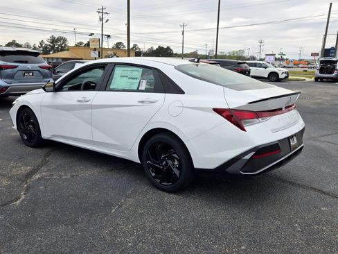 New 2026 Hyundai Elantra Sport FWD image 9