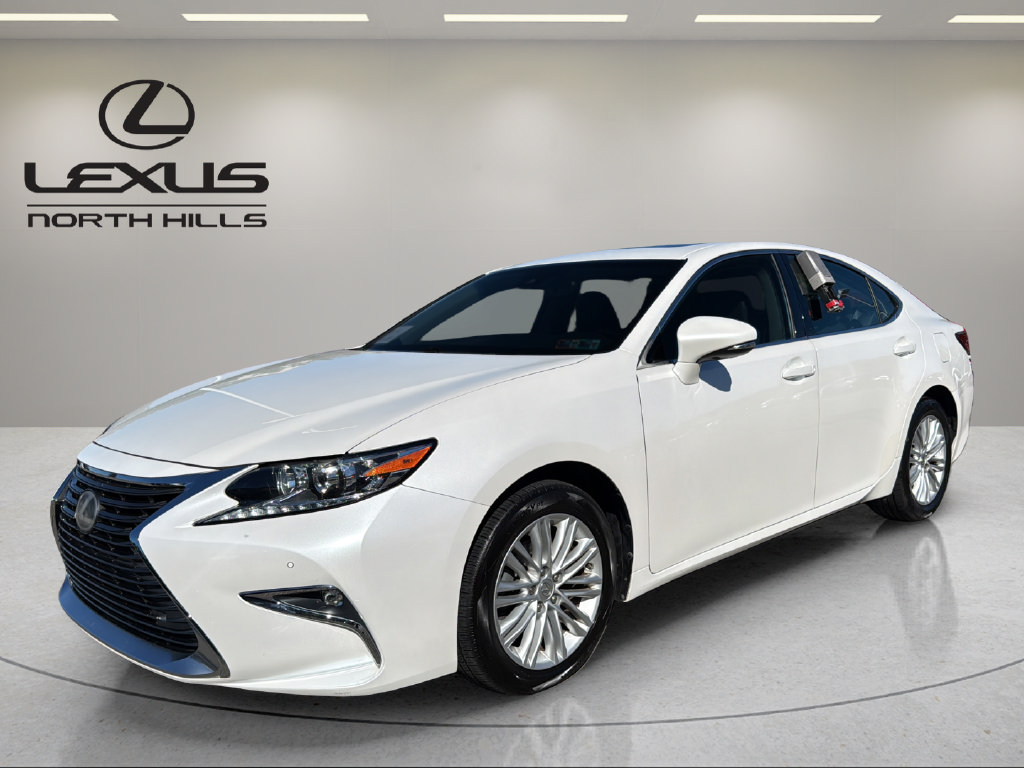 Used 2017 Lexus ES 350 w/ Premium Package FWD 360° Tour