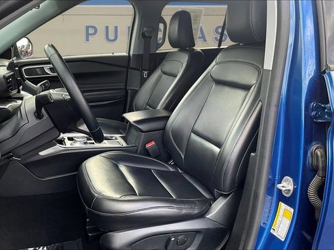 Used 2022 Ford Explorer XLT w/ Equipment Group 202A RWD image 23
