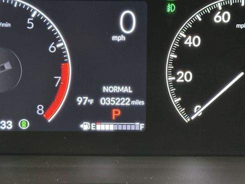 Certified 2024 Honda Pilot Touring image 19