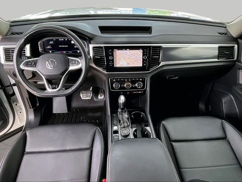 Used 2023 Volkswagen Atlas SEL R-Line AWD/4WD image 16