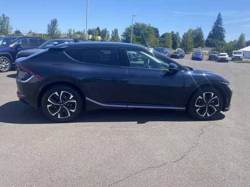 Used 2024 Kia EV6 Wind w/ Wind Technology Package AWD/4WD image 6