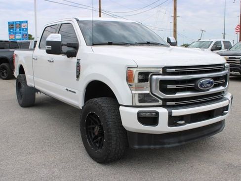 Used 2020 Ford F250 Platinum w/ FX4 Off-Road Package AWD/4WD image 3