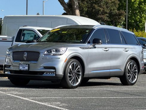 Used 2021 Lincoln Aviator Reserve w/ Equipment Group 202A AWD/4WD image 8