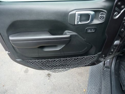 Used 2021 Jeep Wrangler Unlimited Sport image 8