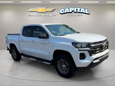 Used 2024 Chevrolet Colorado LT w/ LT Convenience Package RWD image 7