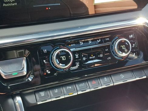 New 2026 GMC Sierra 2500 Denali Ultimate image 12