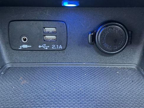 Used 2023 Subaru Forester Sport image 31