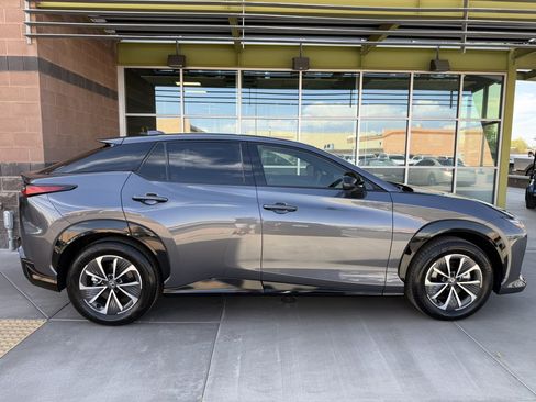 Used 2025 Lexus RZ 300e w/ Accessory Package (P5) FWD image 9