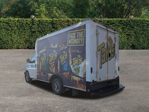 Used 2021 Chevrolet Express 3500 w/ Power Convenience Package image 6