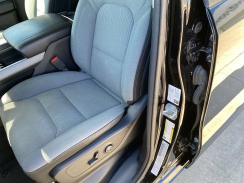 Used 2019 RAM 1500 Big Horn AWD/4WD image 17
