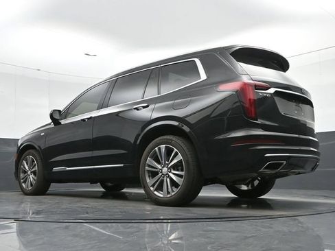 Used 2023 Cadillac XT6 Premium Luxury image 40