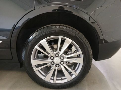 Certified 2024 Cadillac XT5 Premium Luxury AWD/4WD image 18