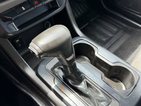 Used 2018 Chevrolet Colorado W/T RWD image 24