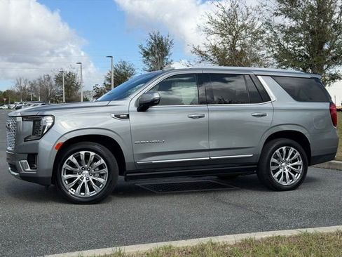 Used 2023 GMC Yukon Denali image 3