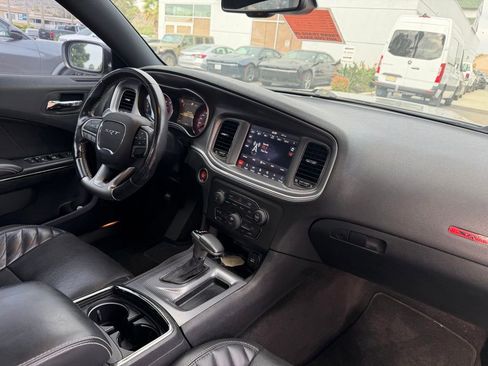 Used 2018 Dodge Charger SRT Hellcat RWD image 20