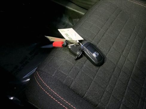 Used 2025 Honda HR-V Sport image 14