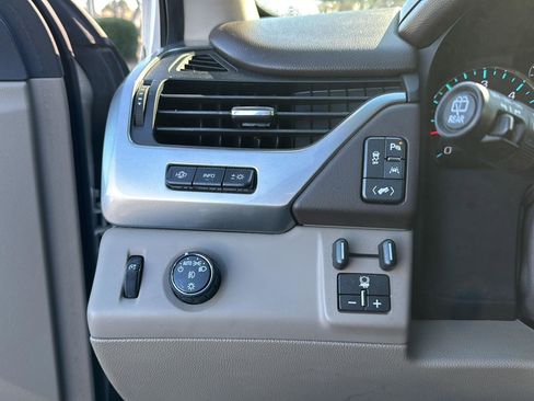 Used 2017 Chevrolet Tahoe Premier image 22