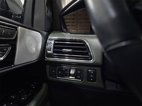 Used 2022 Lincoln Navigator Black Label image 27