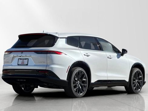 New 2026 Toyota Crown Signia Limited image 3