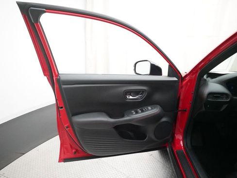 Used 2024 Honda HR-V Sport image 27