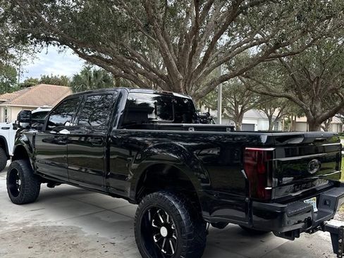 Used 2018 Ford F250 Lariat w/ Lariat Ultimate Package AWD/4WD image 4