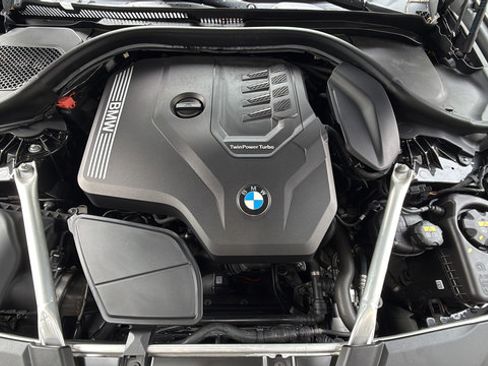 Used 2022 BMW 530i w/ Premium Package RWD image 26