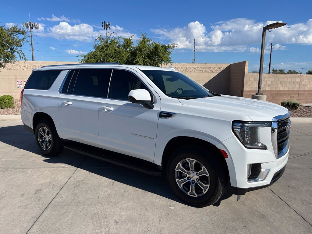 Used 2023 GMC Yukon XL SLE RWD image 5