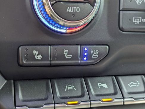 Used 2022 GMC Sierra 1500 SLT w/ SLT Premium Plus Package image 28